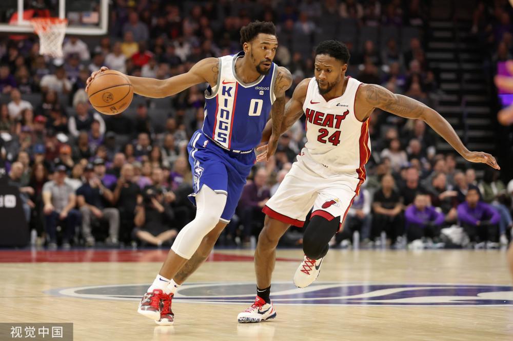 眾人矚目的 眾人矚目的