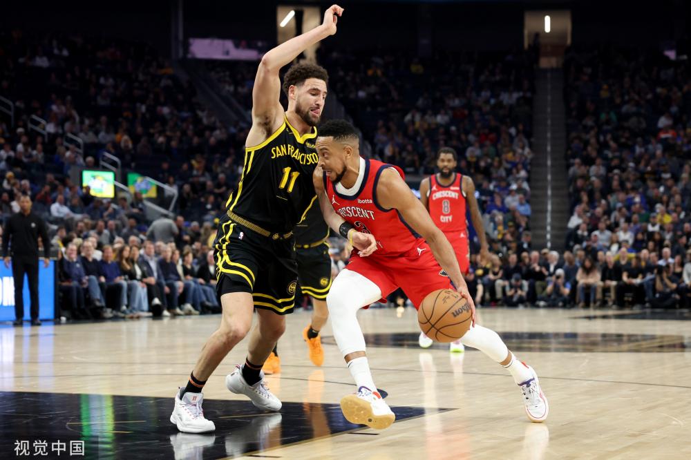 三中场体系 三中场体系