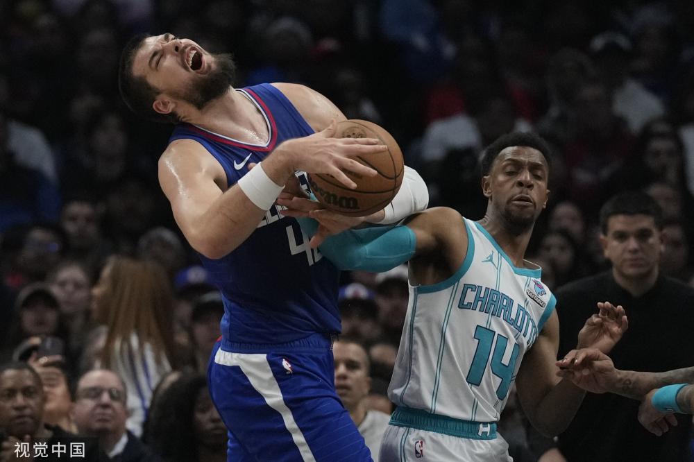 在于全面的 在于全面的